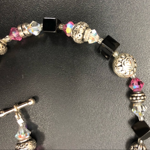 Unique Crystal and Bead Bracelet 🖤💗 - Picture 4 of 6